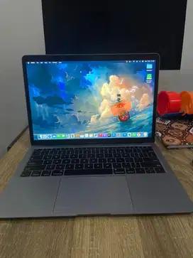 MACBOOK AIR 2019 (touch id)