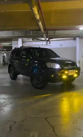 [CASH NEGO] Ford Escape XLT 2010 Sunroof kondisi sangat terawat