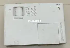 Panasonic proyektor