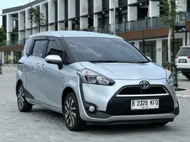 Toyota Sienta V 1.5 AT 2017