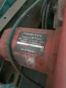 Mesin potong Cutting Besi - Maktec MT 240