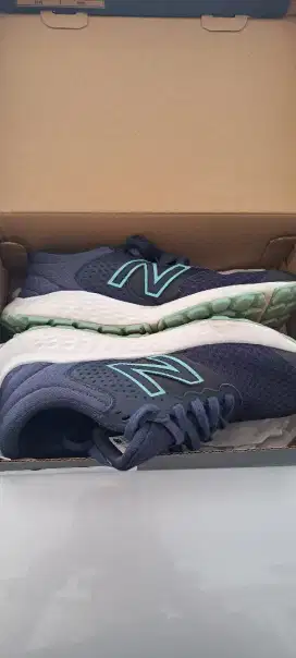 Jual sepatu anak NB Ori Size 37,kondisi baik