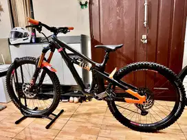 Sepeda MTB YETI SB 165 C - Hitam