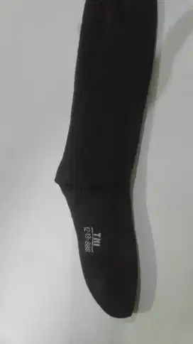 Kaos kaki hitam murah