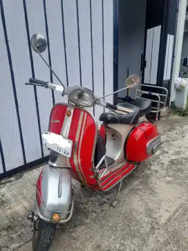Vespa Sprint Antik Pajak Hidup