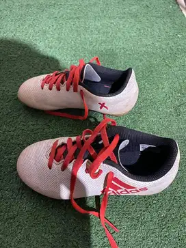 Sepatu bola anak adidas x ukuran 29