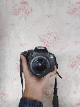 DIJUAL KAMERA CANON 650D