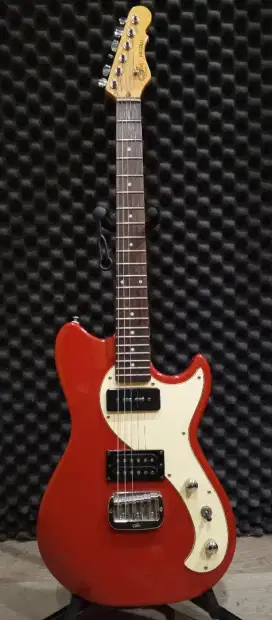 Gitar listrik GnL Fallout kondisi kinyis-kinyis