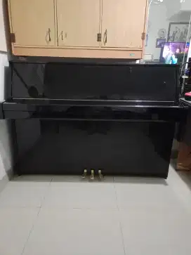 Dijual piano Yamaha