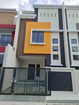 Rumah baru, 3 lt, hdp selatan Citra Garden 1