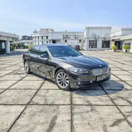 [19rb] BMW 520i Facelift 2015 sunroof