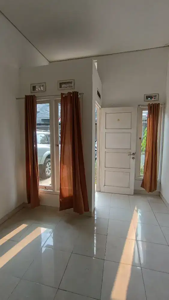Disewakan - Rumah daerah Bintaro - Cattleya Bintaro