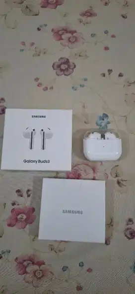 Samsung galaxy buds 3 Fullset like new