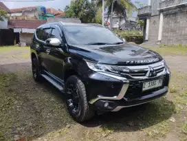 Pajero Sport Dakar Ultimate 2018 hitam perfect Condition