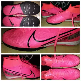 Sepatu futsal nike mercurial