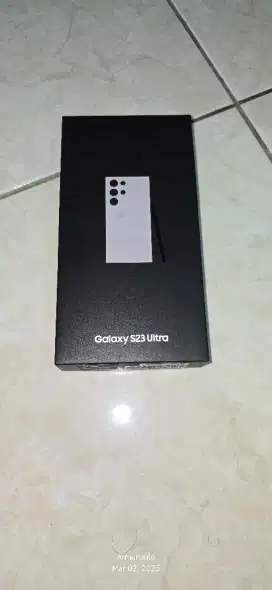 Kardus/Kotak asli samsung galaxy s23 ultra.