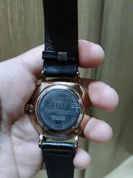 JUAL JAM MEREK DW - MURMER