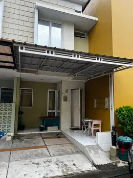 Disewakan / Dijual Full Furnished Cluster Virginia Village