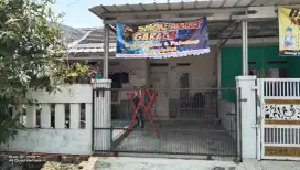 Di jual Rumah Di lokasi cikampek berbunga, pangulah cikampek.