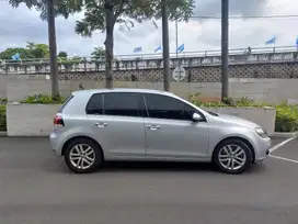Volkswagen Golf 2010 Bensin