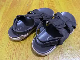 Sepatu sandal anak laki laki