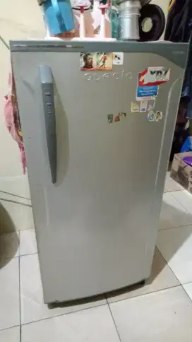 Kulkas Toshiba Glacio