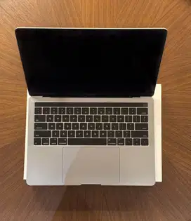 Macbook Pro Retina Touch Bar 13inch 2017