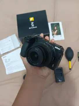 Nikon Z30 Fullset SC CUMAN 3K Lensa Nikkor 16-50mm Like New