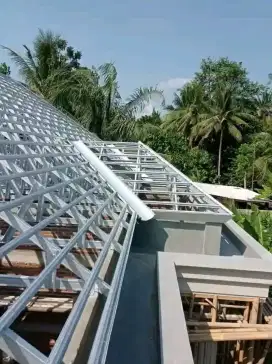Melayani pemasangan atap baja ringan