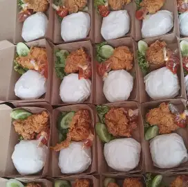 Nasi Box Takjil Praktis