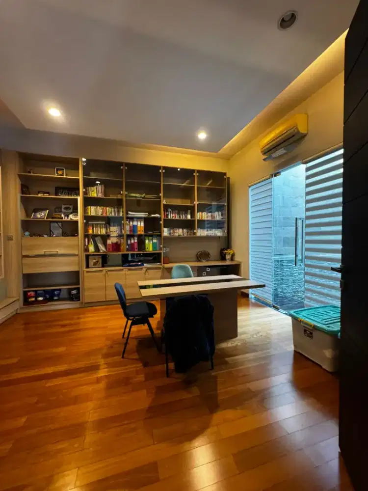 Pik Rumah Minimalis Ebony Golf