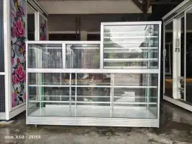 Etalase bermacam model