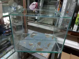 Aquarium 40x30x30 baru