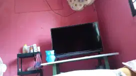 Sharp TV 35 inch