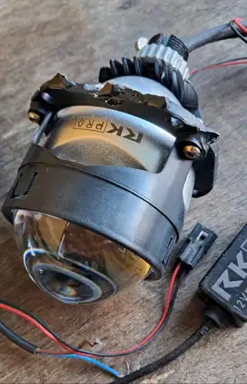 Dijual lampu merk RK PRO.