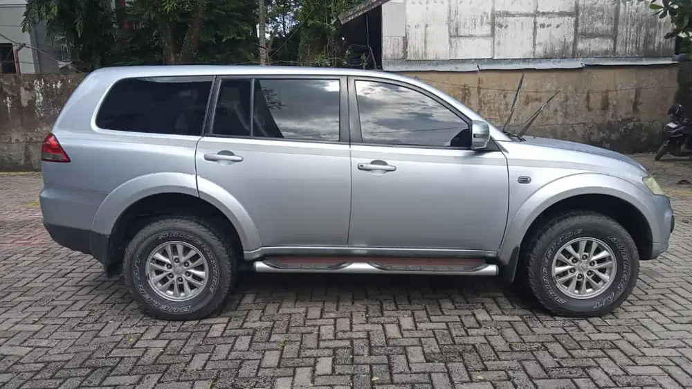 PAJERO SPORT 2.5 GLX SOLAR