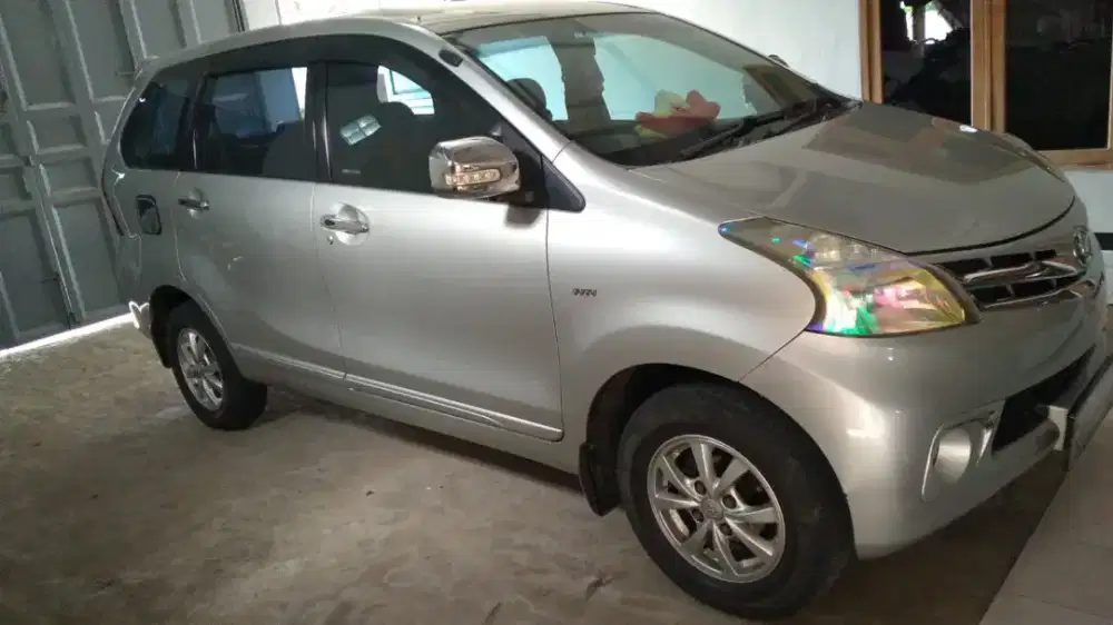DIJUAL MOBIL AVANZA 1.3 G