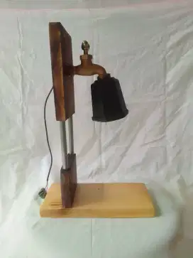 Lampu kran meja