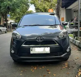 Km33rb. Toyota sienta 2019