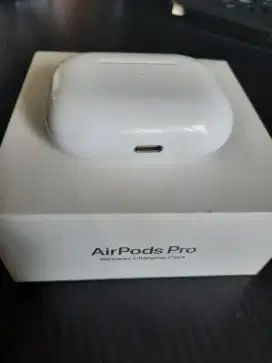 Airpods pro gen 1.