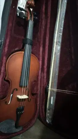 Dijual biola / violin merk vienna