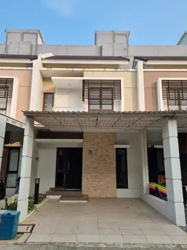 Rumah Summarecon Bekasi Cluster Burgundy Full Renov Semi Furnished SHM
