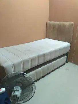 Kasur spring bed sorong atas bawah dengan divan