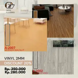 Lantai vinyl motif kayu ketebalan 2mm tahan rayap sistem lem perbox