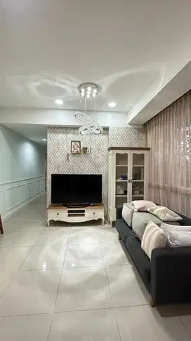 APARTEMEN RAINBOW SPRINGS FURNISH DAN LOKASI BAGUS
