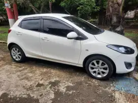 Mazda 2 V AT Jual Cepat