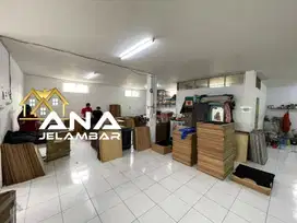 ANA RUMAH LUAS COCOK UNTUK USAHA UK 10X16M DI JELAMBAR ra