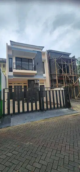 MURAH BANGET ! Rumah Cantik siap huni 2 LANTAI di Citra Raya 6X15