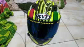 Jual rugi...helm KYT R10