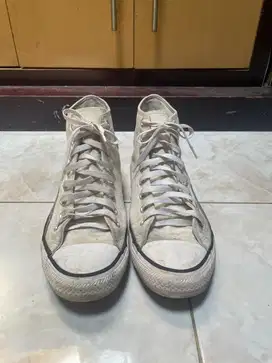 Jual sepatu converse chuck taylor high putih size 43